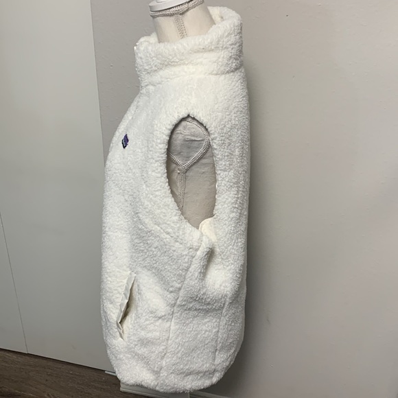 Patagonia Fleece Vest - Picture 5 of 9